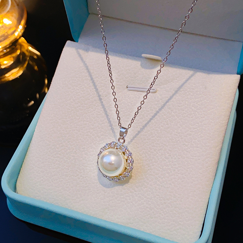 Fashionable commuting lace full diamond pearl necklace, women's niche light luxury versatile collarbone chain, Internet celebrity simple accessory wholesale full figure