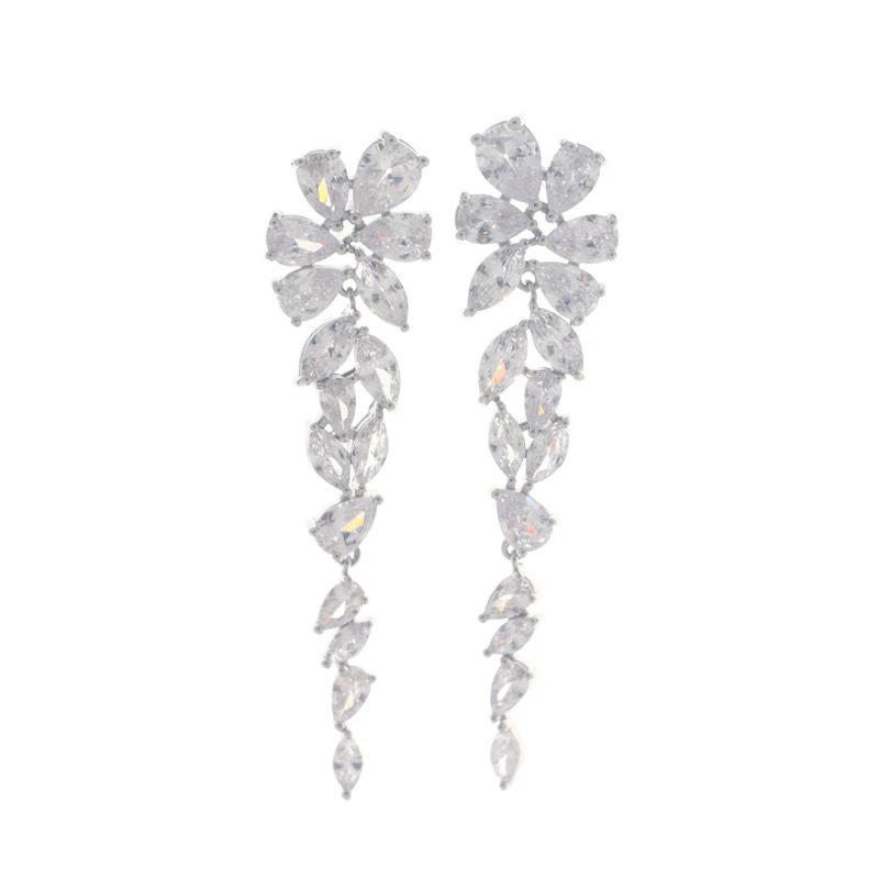 Super Flash Zircon tassel stud earrings for women, a new style of minimalist and light luxury earrings in 2025 Item Picture