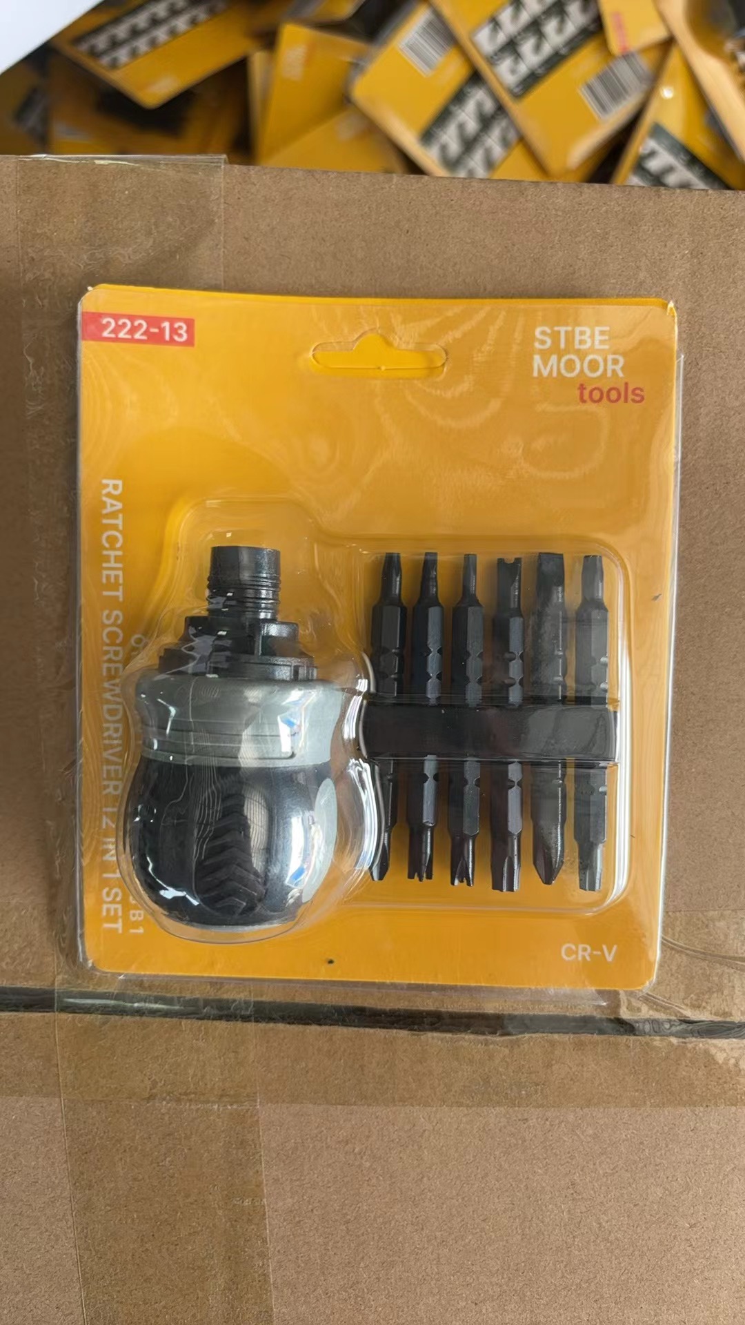 The manufacturer offers a one-piece consignment of 26 sets of ratchet screwdrivers, box-type screwdrivers, dual-purpose screwdrivers, telescopic cross-shaped screwdrivers, and single-line screwdrivers undefined