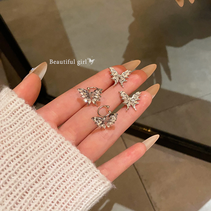 Exquisite hollowed-out butterfly zircon earrings for women, simple and elegant stud earrings, 2025 new bestseller, versatile and trendy earrings full figure