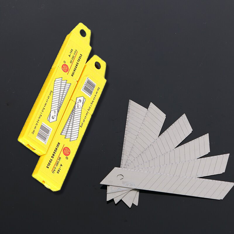 Factory wholesale sharp and durable aesthetic blades, 18mm wallpaper blades, SK5 black blades, high carbon steel factory stock Specification drawing
