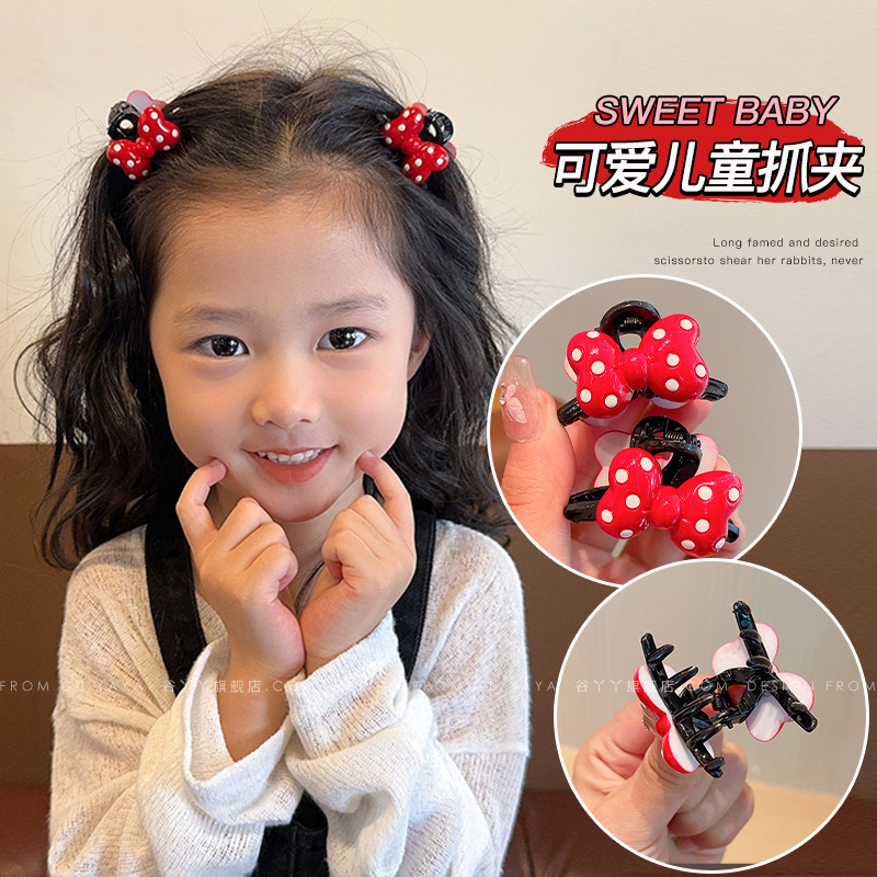 Polka dot red bow hair clip, princess head small scratch clip, side bangs clip on the forehead, broken hair bb clip, headwear for summer Application Scenario