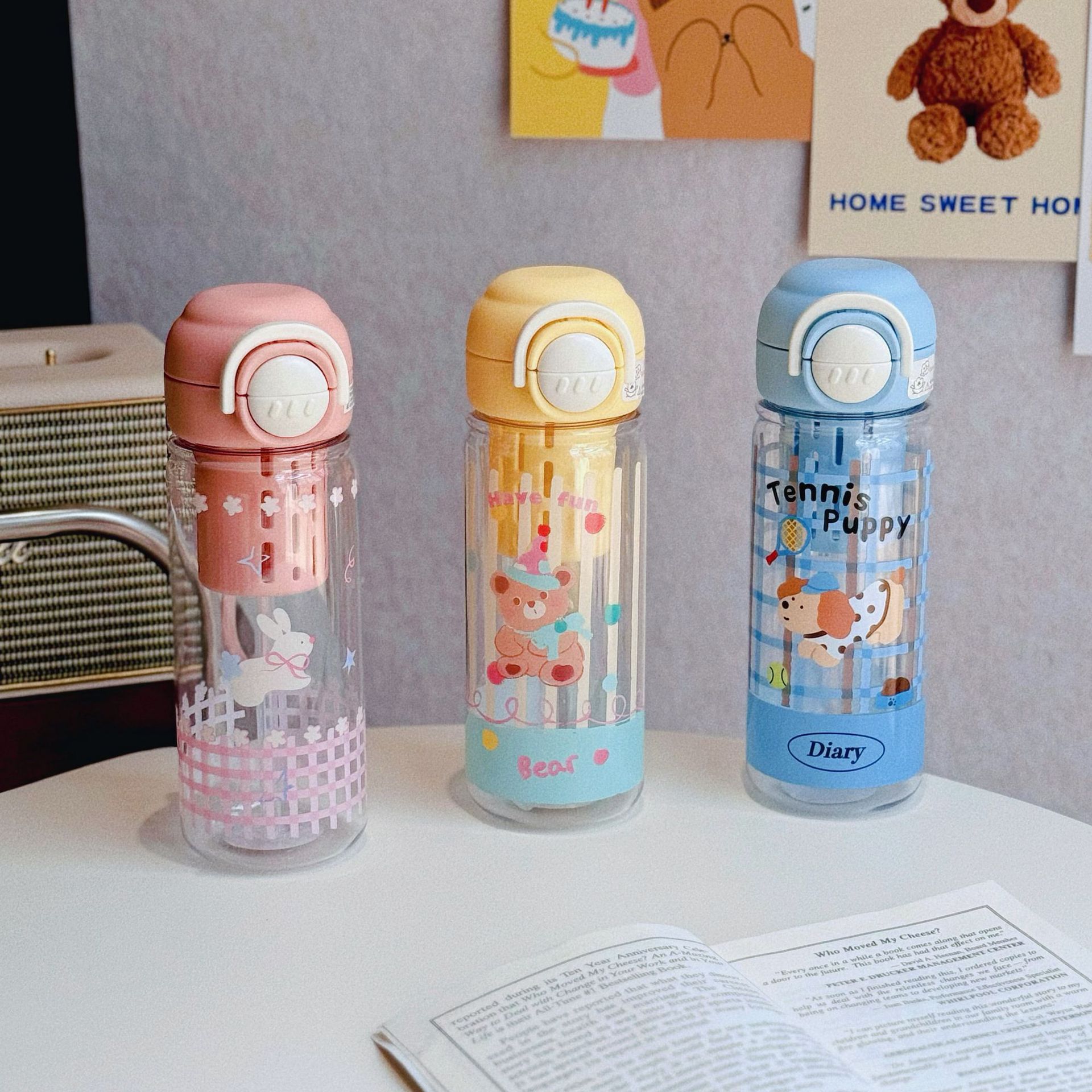 Cartoon cute girls' water cup, high appearance level, double-drinking summer straw cup, student-specific side pocket, new plastic cup details Picture