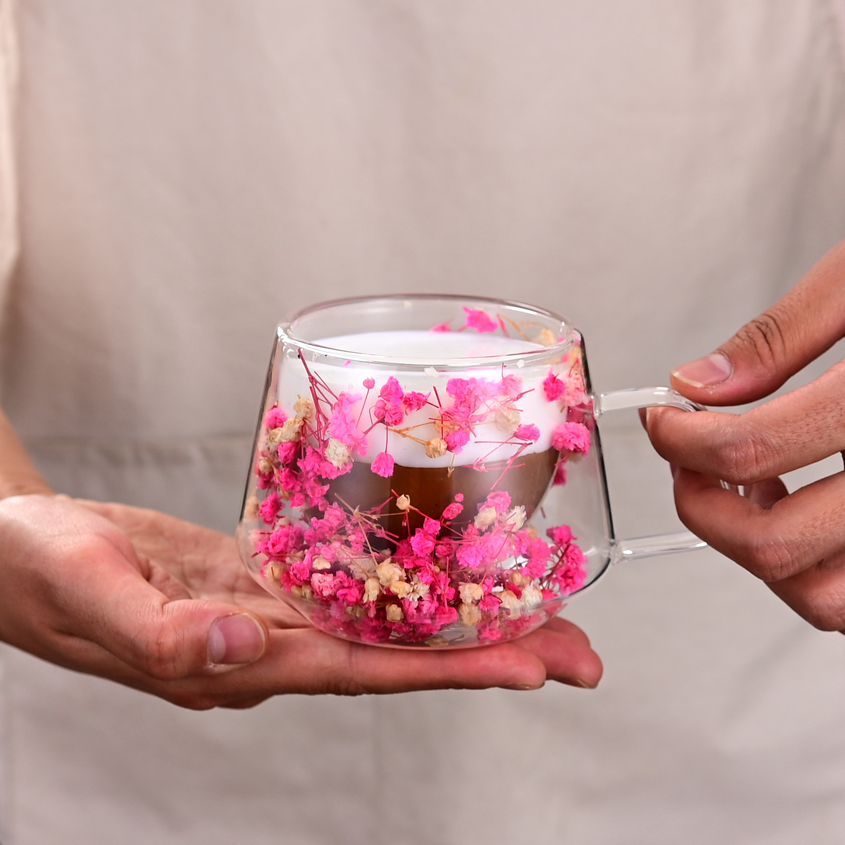 Cross-border new product, popular double-layered glass cup with real flowers, high appearance level, souvenir coffee cup, high borosilicate simple cup Specification drawing