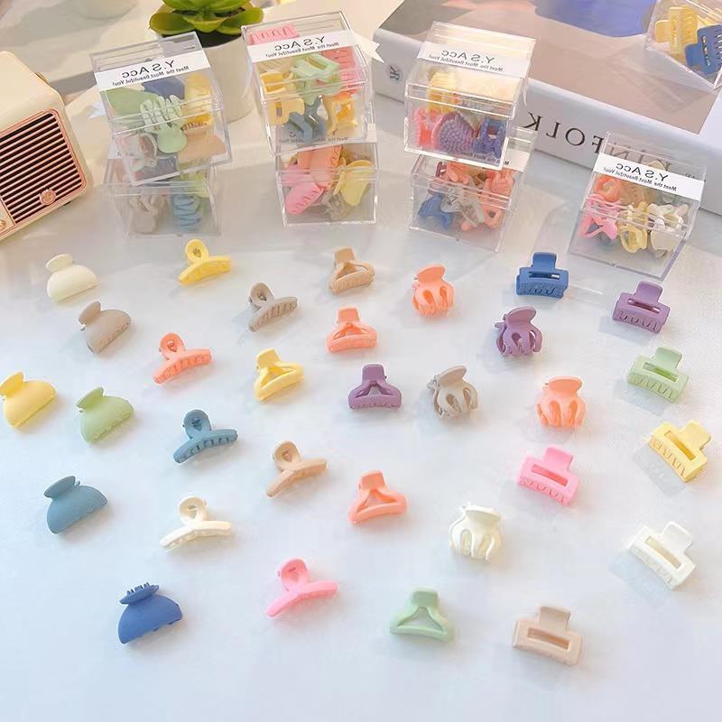 Wholesale of 10 mini children's hair clips, square hair clips, back head clips, acrylic shark hair clips, hair grips and headwear details Picture