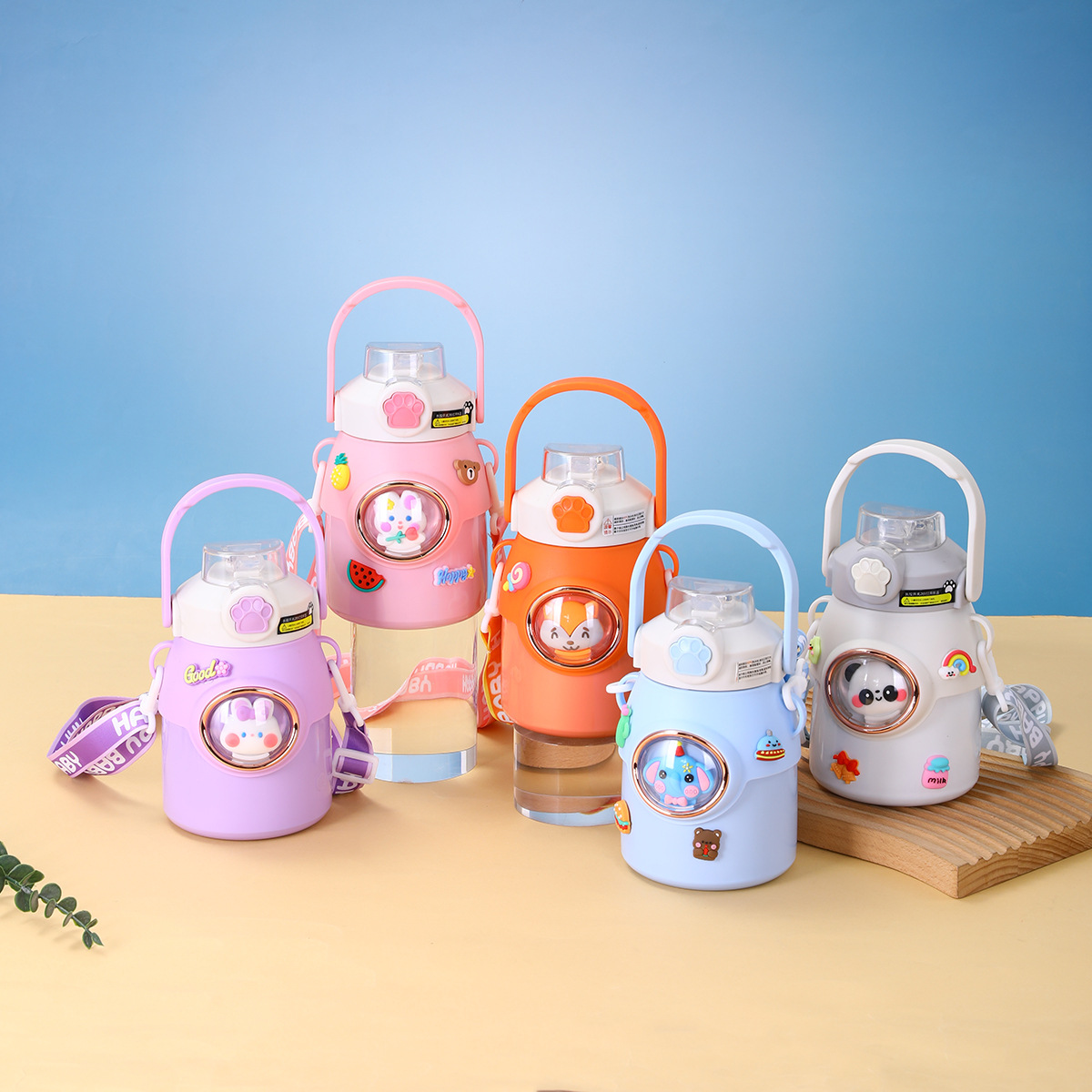 High appearance level children's water cup, 316 stainless steel double-layer vacuum insulated cup, cartoon handle, convenient outdoor water bottle full figure