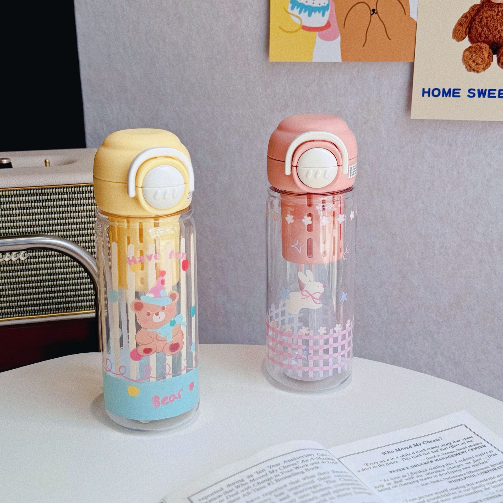 Cartoon cute girls' water cup, high appearance level, double-drinking summer straw cup, student-specific side pocket, new plastic cup Specification drawing