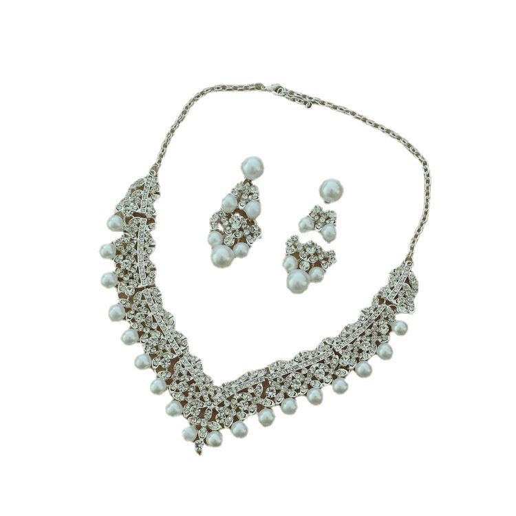 Fashionable and elegant bride accessories: European and American pearl necklace, earrings, alloy rhinestone and pearl two-piece set N5087 Item Picture