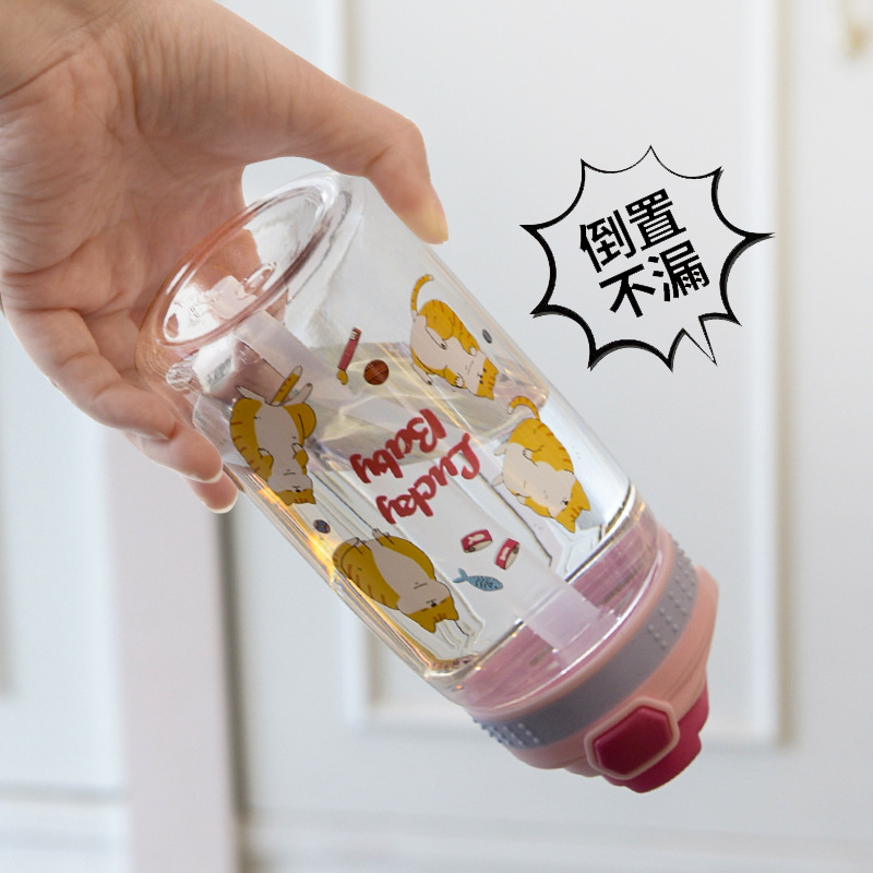 Customized children's cartoon plastic water cups, outdoor portable duckbill cups, sealed and leak-proof straw cups for boys and girls in kindergartens Application Scenario