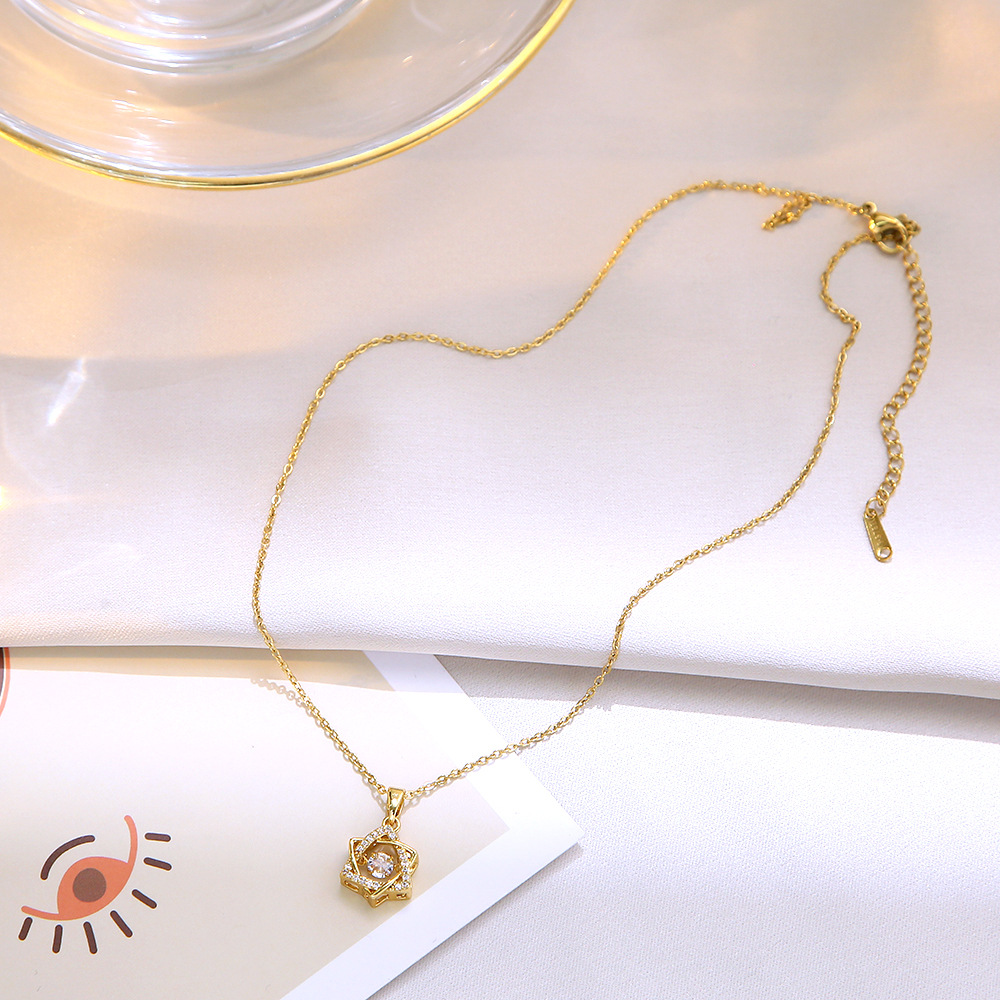 Korean 18k rose gold dynamic six-pointed star necklace, a female personality Internet celebrity bestseller, collarbone chain titanium steel jewelry pendant details Picture