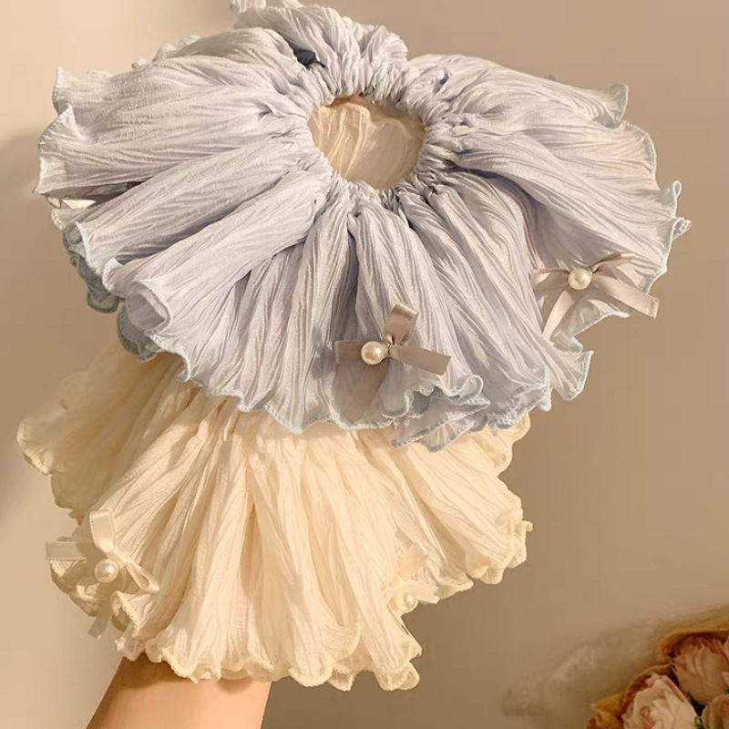 Sweet large-sized pearl bow double-layer large intestine hair band, Korean-style hair tie for women, low ponytail hair tie on the side Application Scenario