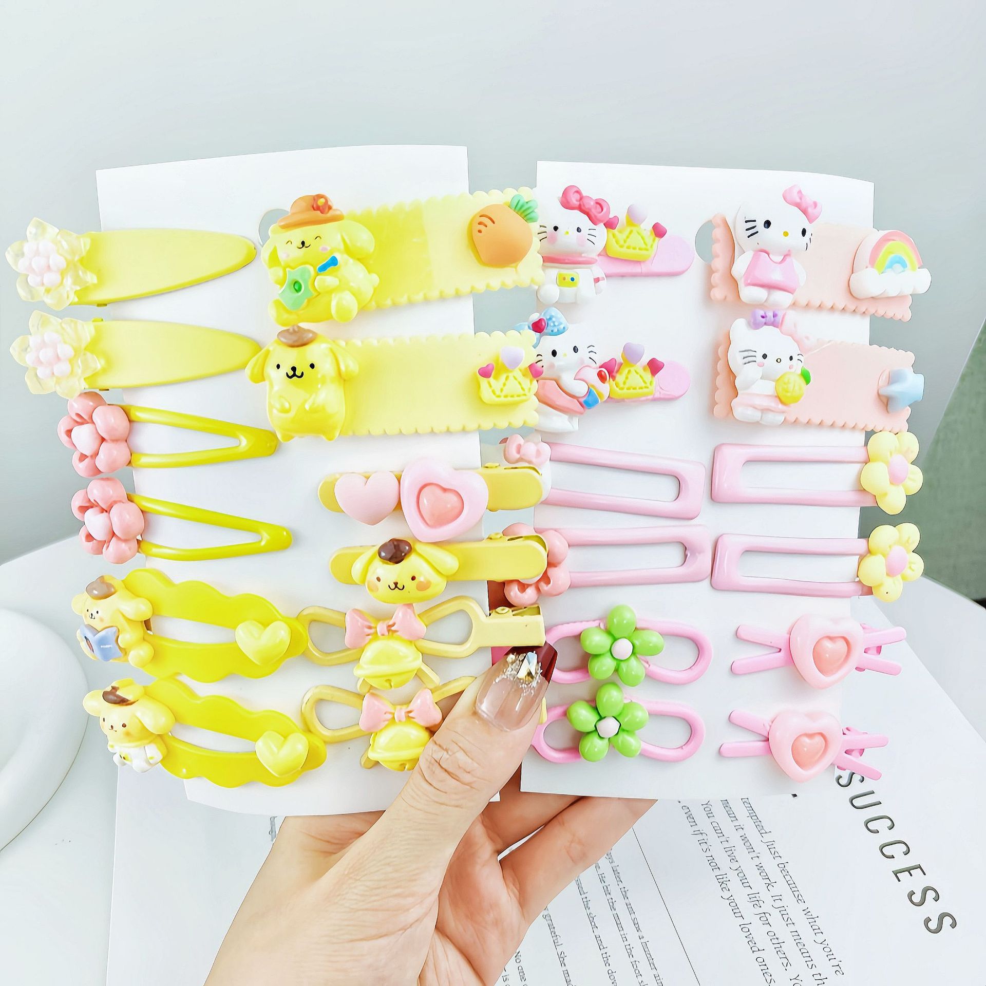 Children's cute cartoon Kulomi hair clips, baby bb hair clips, girls' side broken hair bangs clips, girls' headwear Application Scenario
