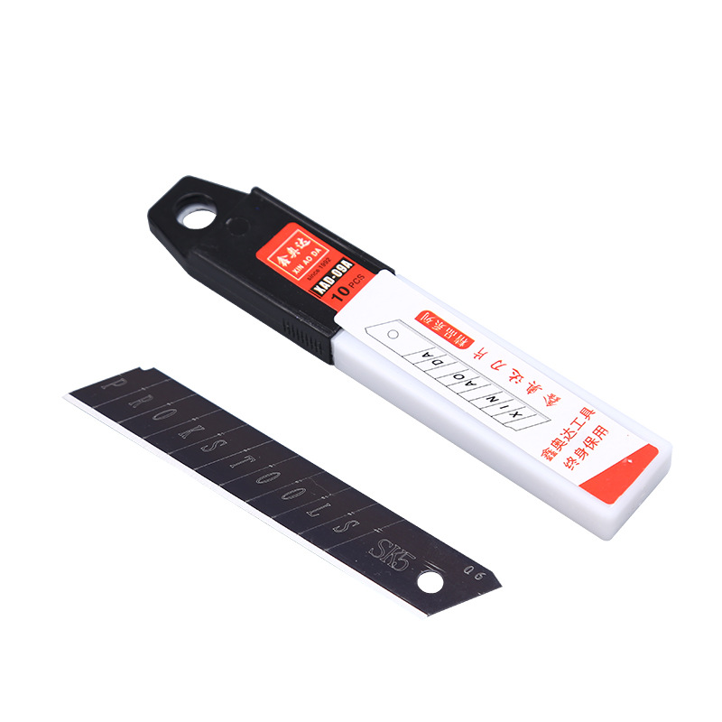18mm large graphic design blade, paper cutting blade with thick black edge, wallpaper knife, express unpacking wallpaper knife wholesale Item Picture