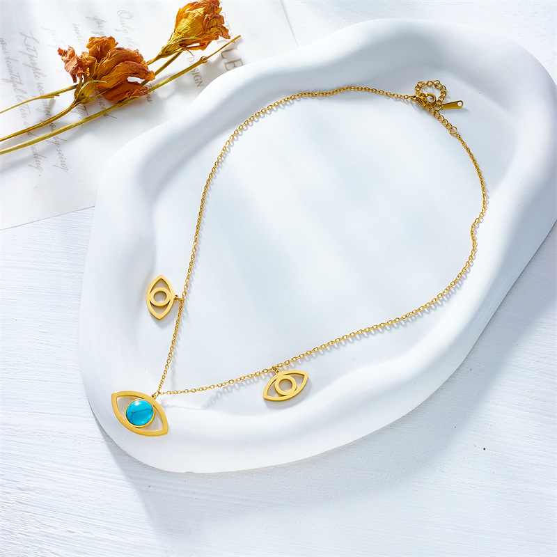 European and American fashion, individuality, niche retro style, hollowed-out blue turquoise eye pendant chain titanium steel metal necklace Specification drawing