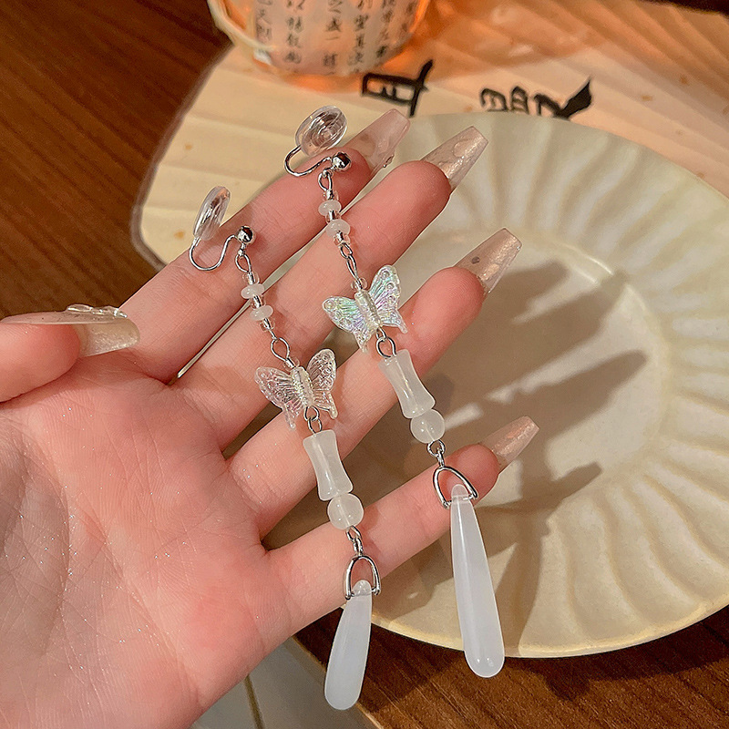 New Chinese-style butterfly beaded tassel earrings, a versatile and high-end traditional Chinese style teardrop stud earrings for cheongsam full figure
