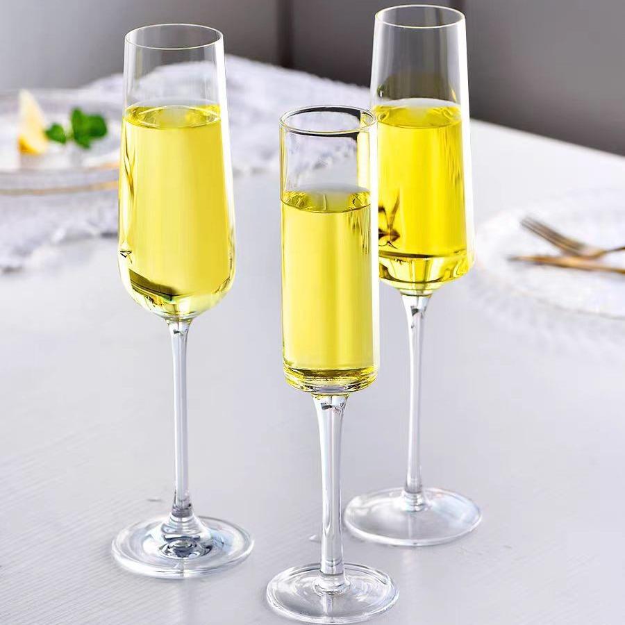 Thickened glass champagne glass, tall red wine glass, wine glass, sparkling wine glass, sweet wine glass, French in cocktail glass details Picture
