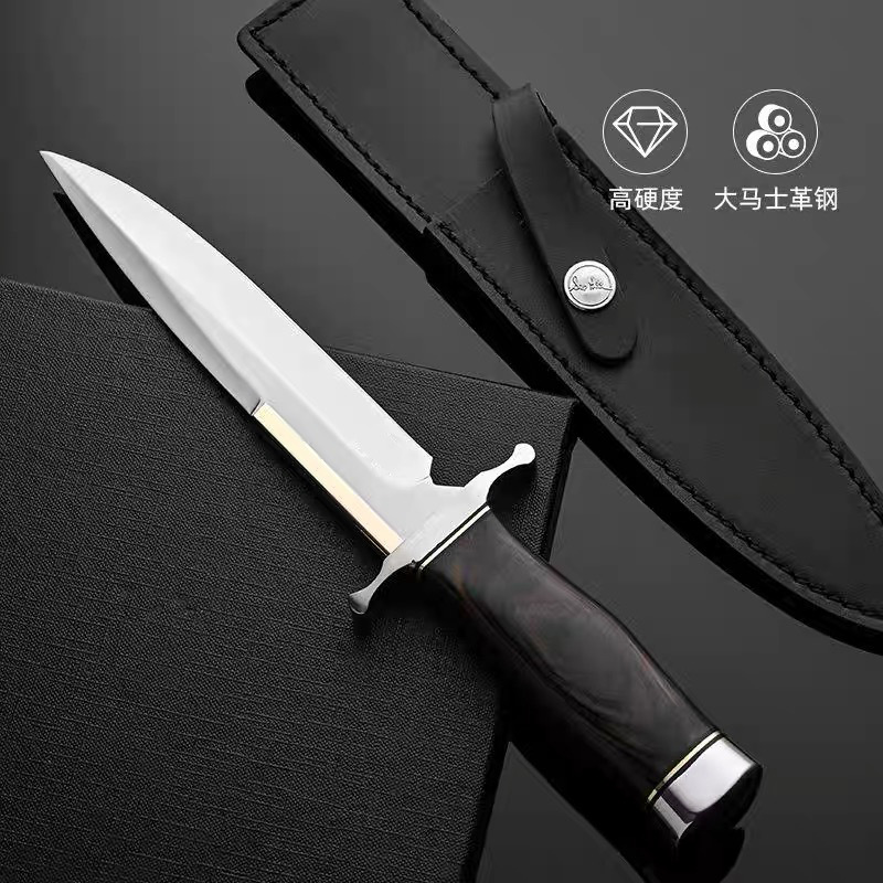 A sharp and hard outdoor survival knife, a self-defense car knife, a tactical fighting straight knife Application Scenario