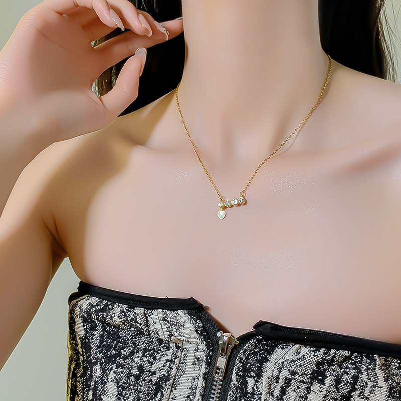 "Forever and Ever 1314 diamond-encrusted titanium steel necklace, women's heart tassel pendant, light luxury and high-end collarbone chain accessory. Specification drawing