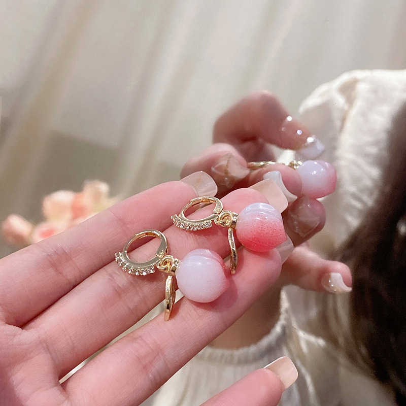 S925 Silver Needle, super Sweet and ethereal peach earrings, women's fashionable, niche and high-end style, exquisite micro-inset stud earrings Specification drawing