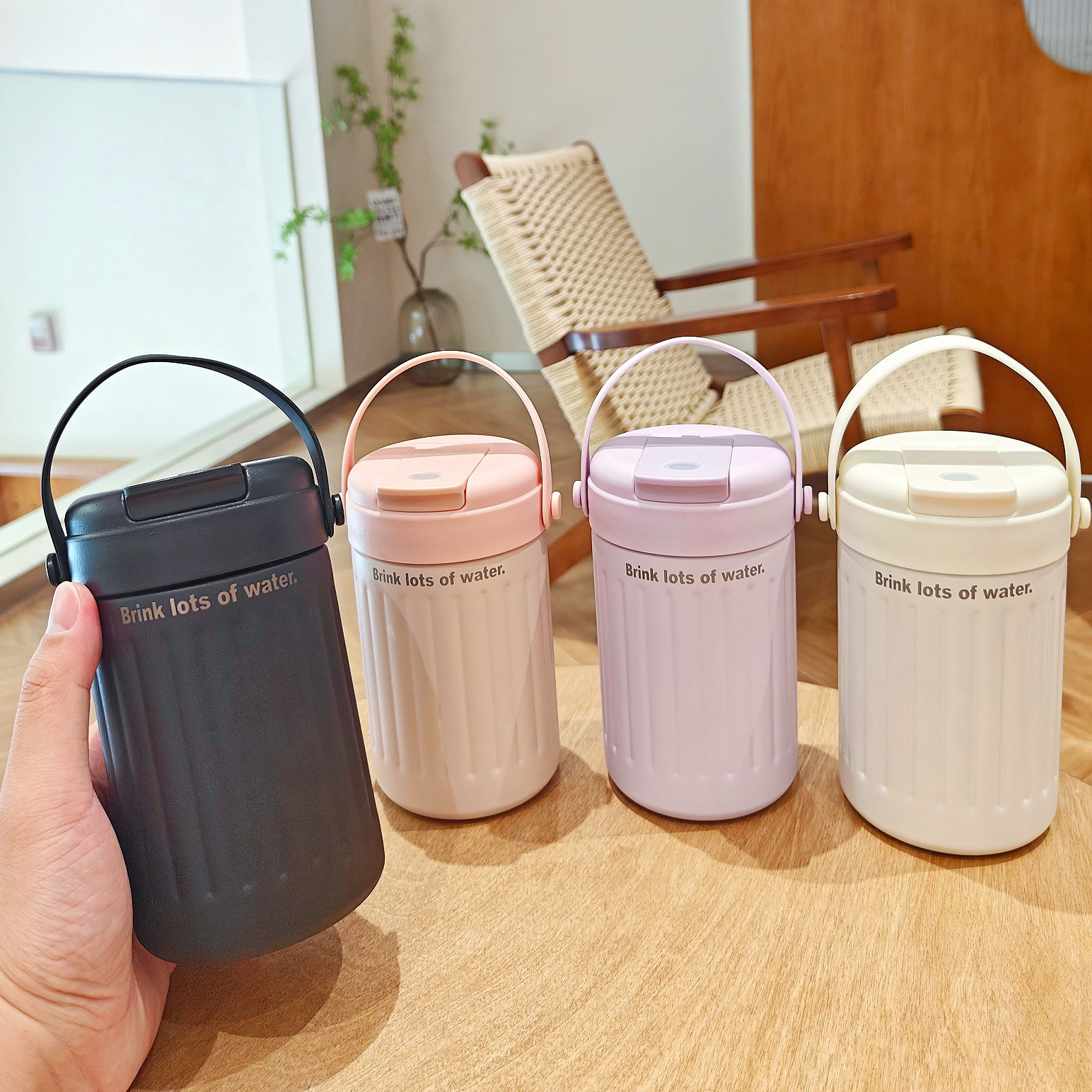 Simple and portable water cup, high appearance level, ins fashion coffee cup, gift for couples, portable stainless steel double-drinking straw cup details Picture