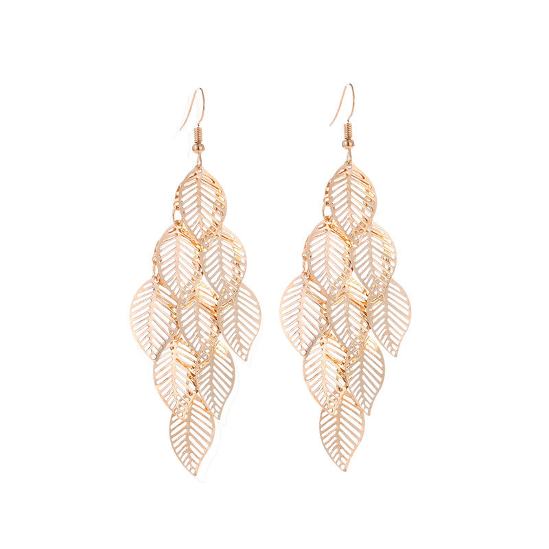 Cross-border wish best-selling European and American fashion OL simple gold and silver multi-layer hollowed-out leaf earrings Long leaf earrings Application Scenario