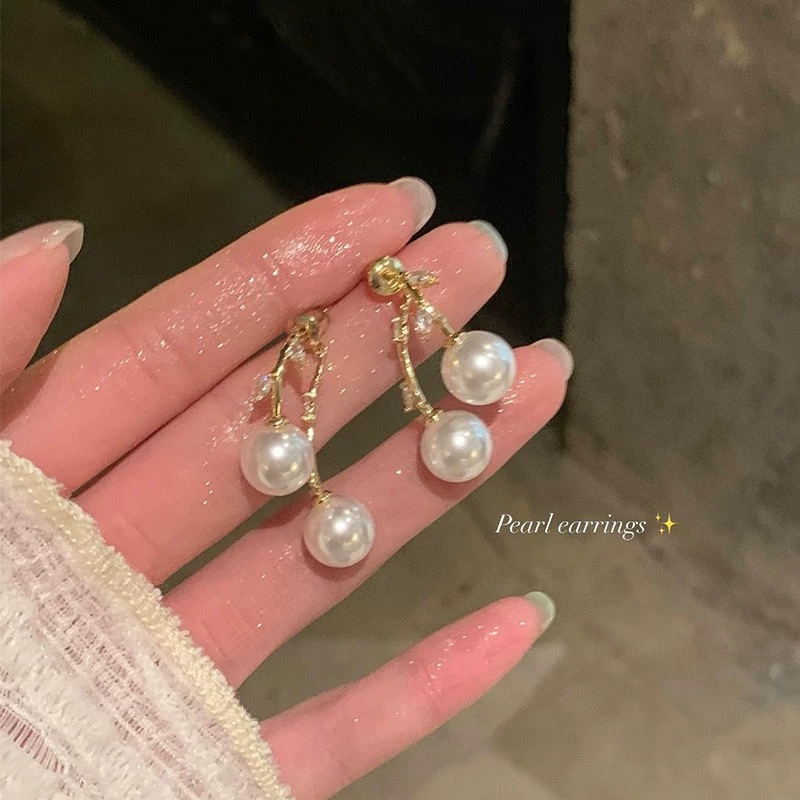 Light luxury and socialite style cross-zirconia pearl stud earrings 2025 New style, trendy and versatile high-end earrings and earrings for women full figure