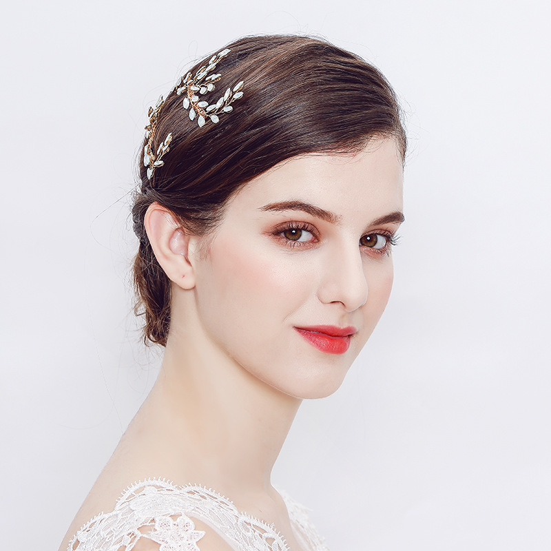 New European and American bridal accessories, water diamond hair comb, wedding headwear, golden pair comb, versatile wedding updo, hand-inserted comb details Picture
