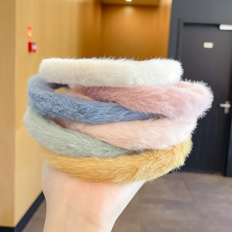 Candy-colored fur hair band, a special headband for women to wash their faces in autumn and winter, hair tie, anti-slip hair clip, and a versatile headwear for going out Specification drawing