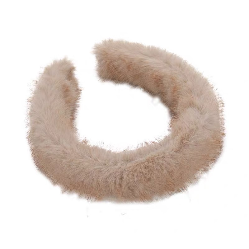 Korean Instagram mink hair band with a wide fringe, a popular autumn and winter facial wash mink hair headband in solid color for women Item Picture