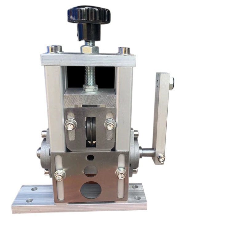 Wire and cable stripping machine, waste copper wire stripping machine, fully automatic small household hand-cranked electric stripping machine, German strain Item Picture