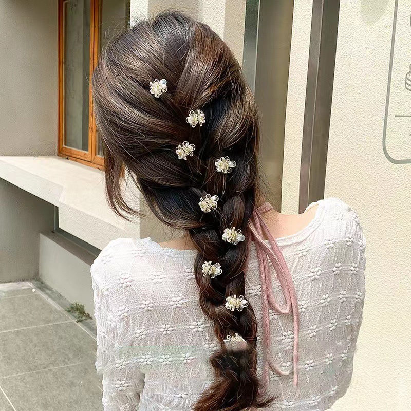 Cute rhinestone flower hair clips, sweet bangs, small forehead grab clips, side clips, hair clips, small clips, headwear details Picture