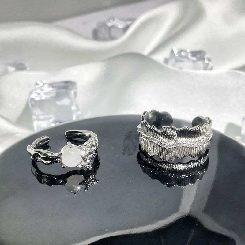 Korean version, niche and unique texture, irregular pleated open ring, simple, individual, exquisite and versatile ring for women details Picture