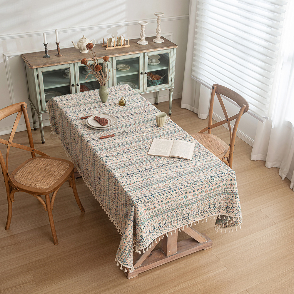 European-style tablecloth details Picture
