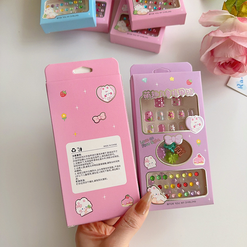 Cute and fun children's nail stickers, nail art patches, wearable nails, new wearable bracelets, rubber bands, cartoon toy sets Application Scenario