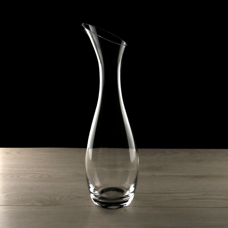 Factory direct sales crystal glass wine decanter, slanted decanter, grape-free wine divider, creative wine pot Specification drawing