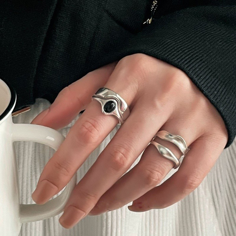 A niche design with a sweet and cool style, double-layer black oval stone open ring, a simple and fashionable hip-hop ring for women full figure