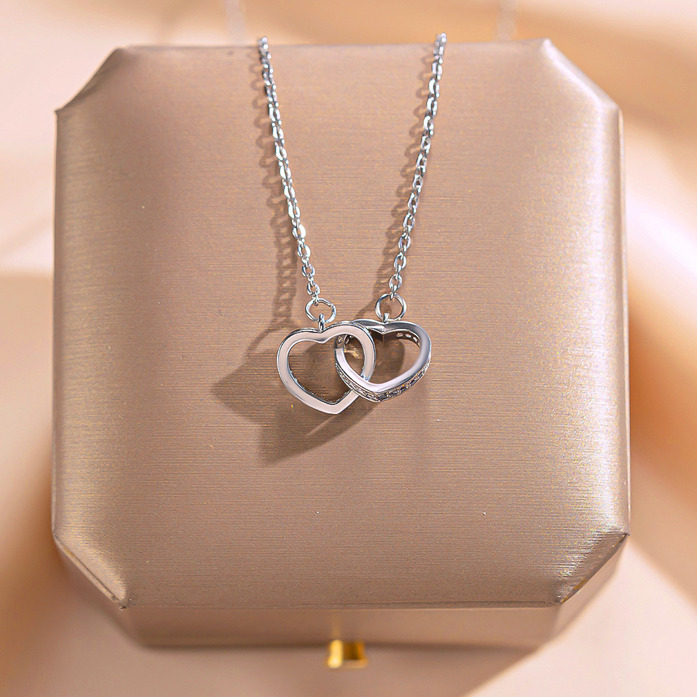 Korean-style 18k gold-plated double-ring heart-shaped titanium steel necklace, a niche full-diamond design for women, a popular collarbone chain accessory Specification drawing