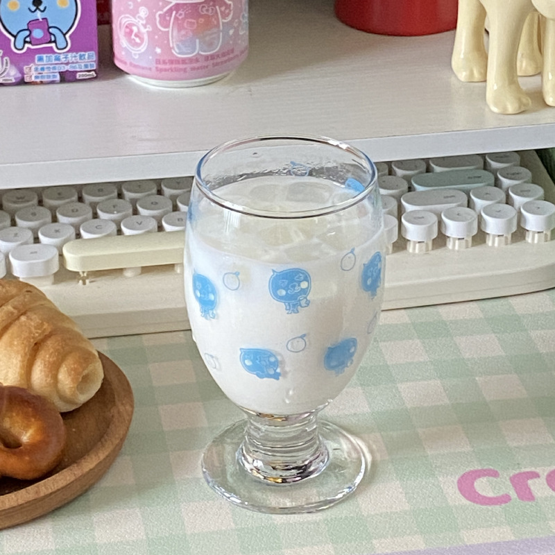 Cute blue orange goblets with a Chinese style Application Scenario