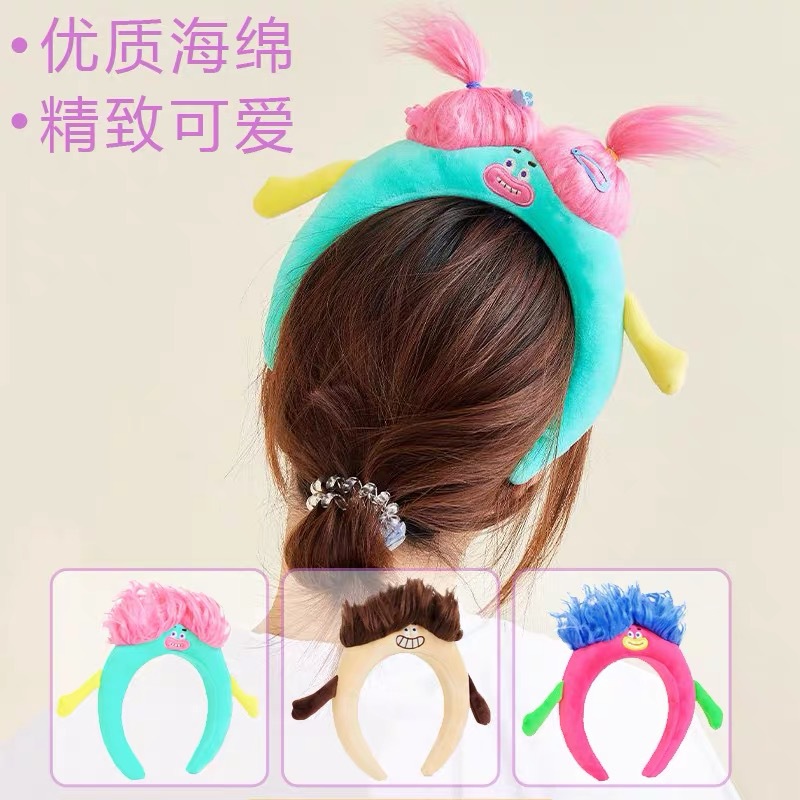 The 2023 new style of funny hair band and hair accessory for washing the face, the same cute cartoon style as the Internet celebrity, super cute and can be used to tie hair for girls Application Scenario