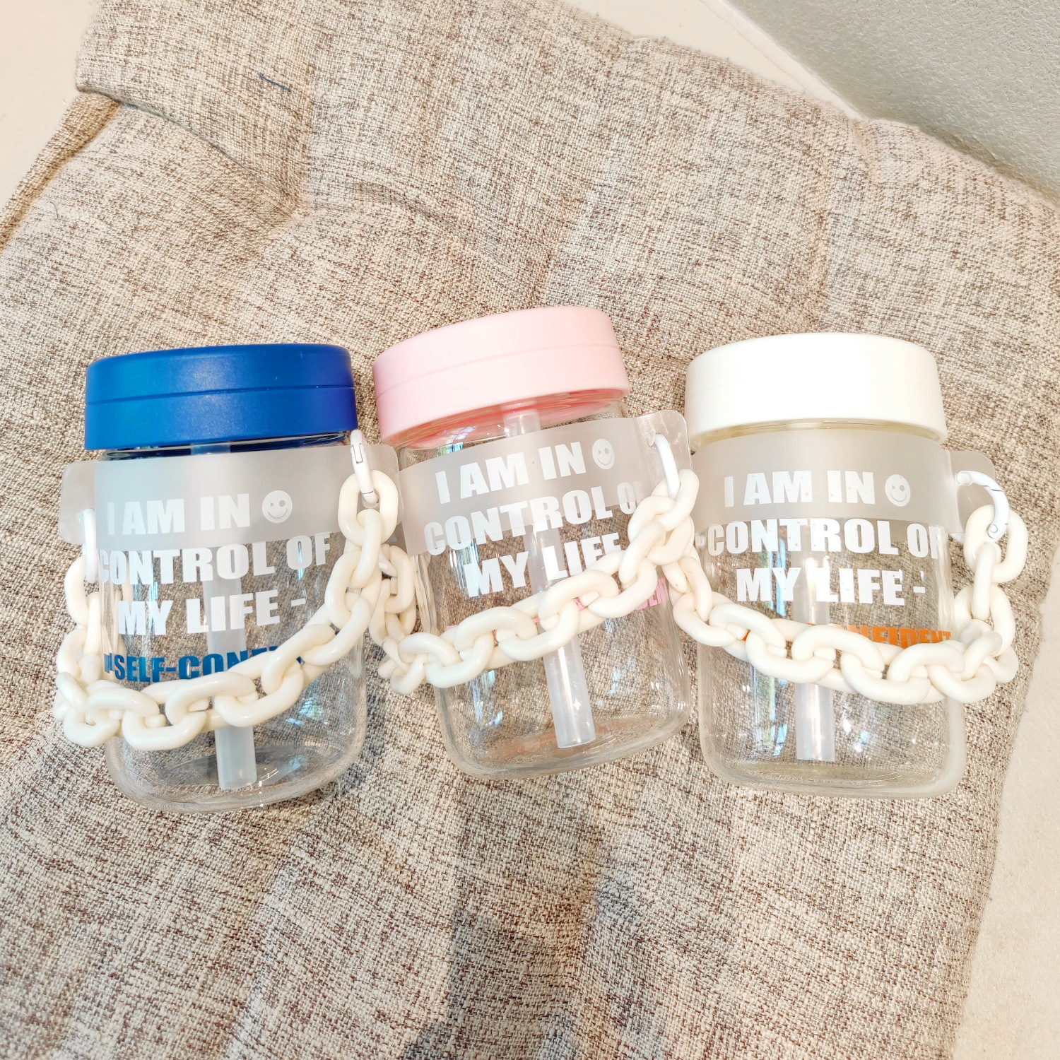 New chain straw cup, portable and hand-held glass cup for girls, creative student couple office ins style casual cup Specification drawing