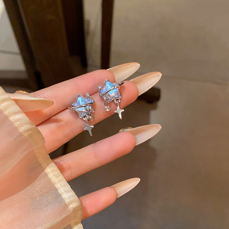 Dreamy and ethereal blue star earrings, unique, niche and exquisite design for women, new Korean version personalized earrings full figure