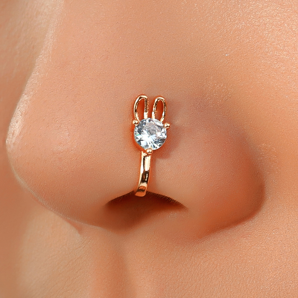 Cross-border European and American U-shaped rabbit nose clip nose nail fashion non-perforated diamond-encruted moonstone rabbit nose decoration piercing accessory details Picture