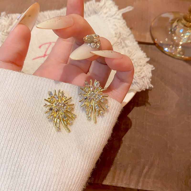 Light luxury, niche and exquisite zircon firework stud earrings, personalized, versatile, elegant and high-end, starry sky earrings and accessories wholesale details Picture