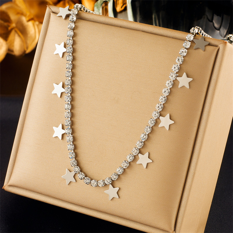 European and American fashion cross-border simple square diamond-encrusted smooth five-pointed star pendant chain jewelry titanium steel metal necklace details Picture