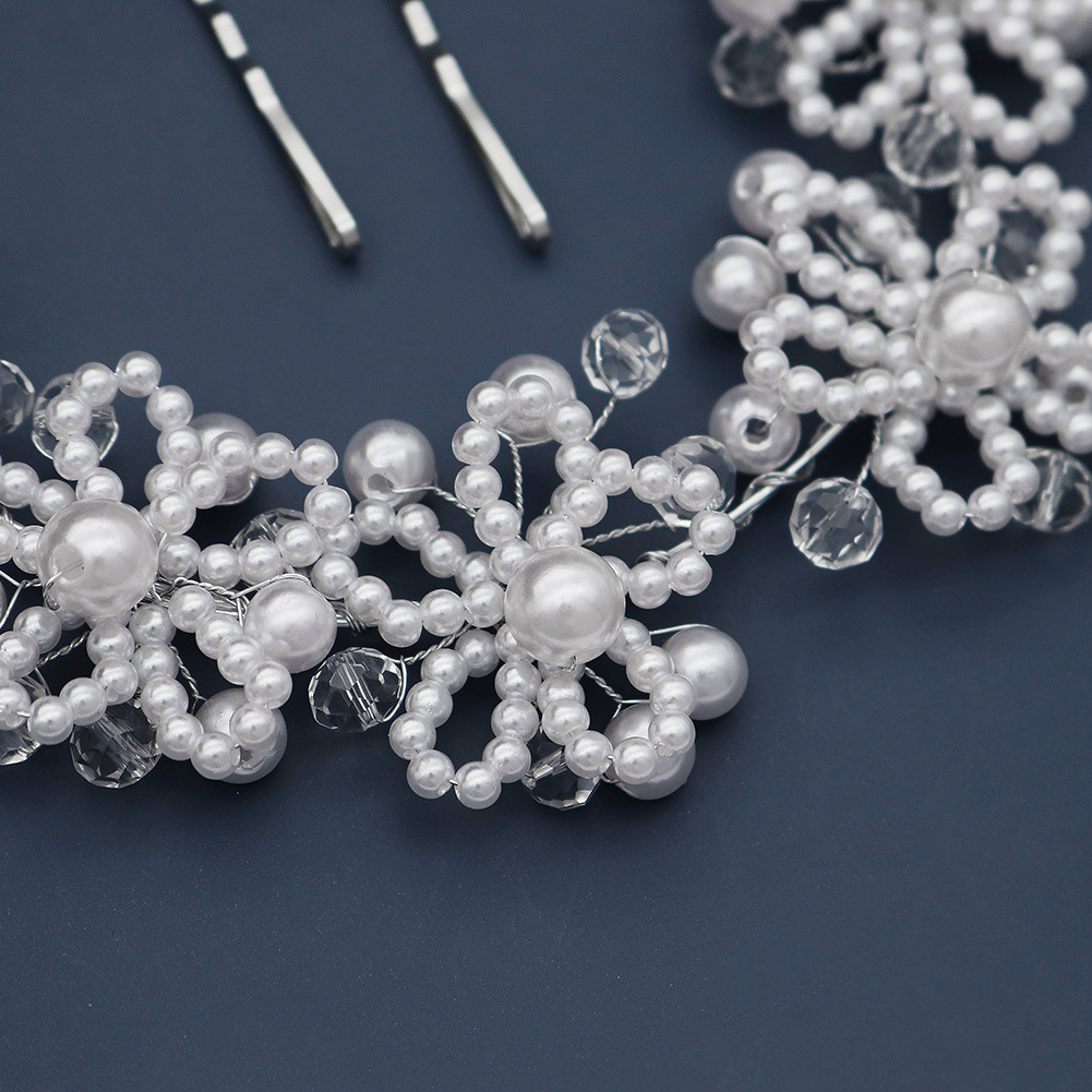 Korean-style forest-themed fairy beauty wedding dress and hair accessories, handcrafted crystal pearl bride hair band, birthday party wedding pearl hair band Application Scenario
