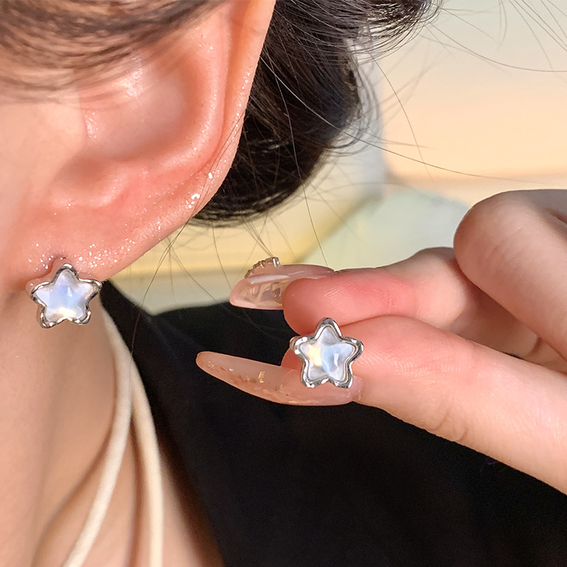 Iridescent Aurora star Stud earrings for women, with an inS-style, niche design, simple and elegant style, are popular online bestsellers. 925 silver needle earrings details Picture
