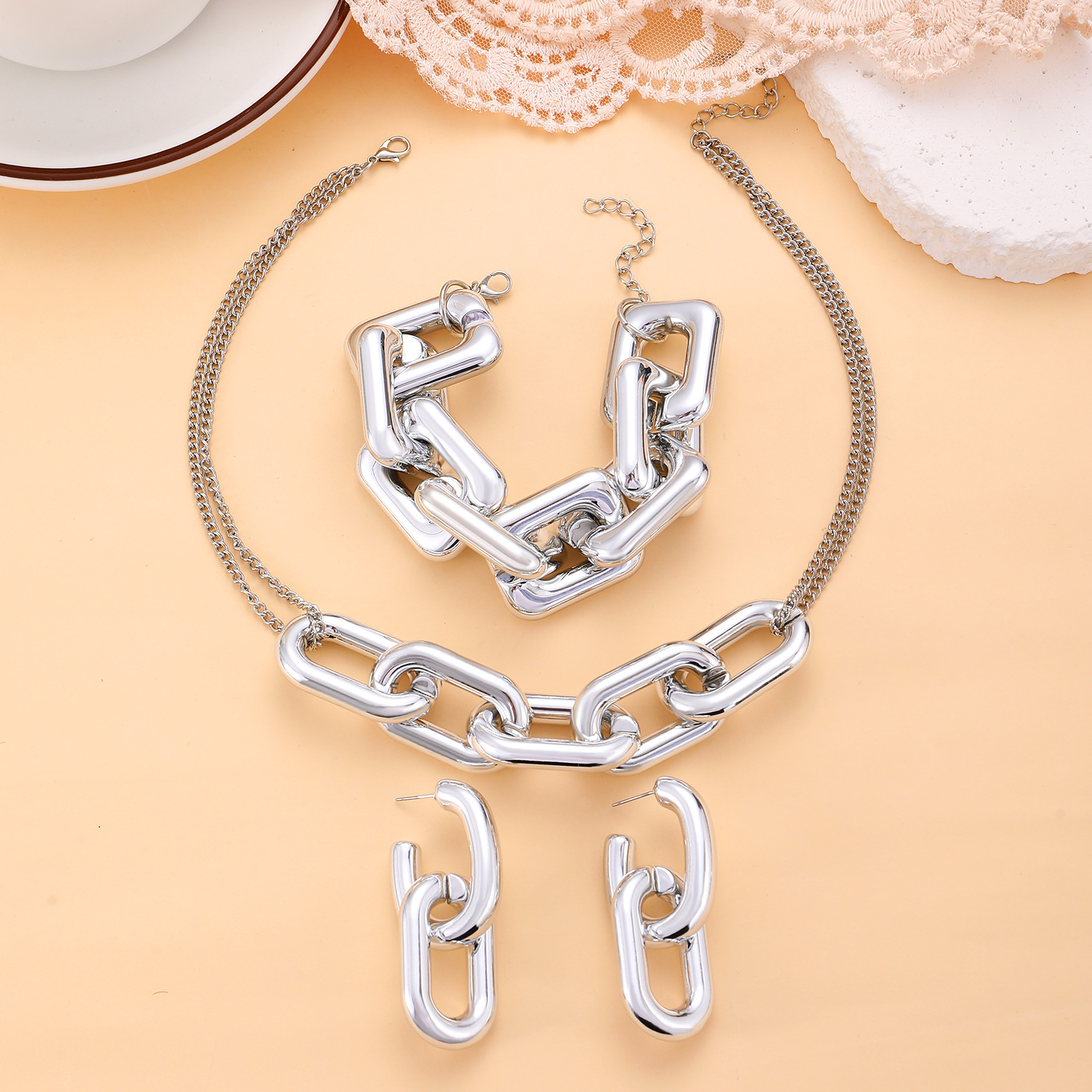 European and American cross-border accessories, punk style, hip-hop personality, exaggerated geometric large button chain earrings, bracelet necklace set Specification drawing