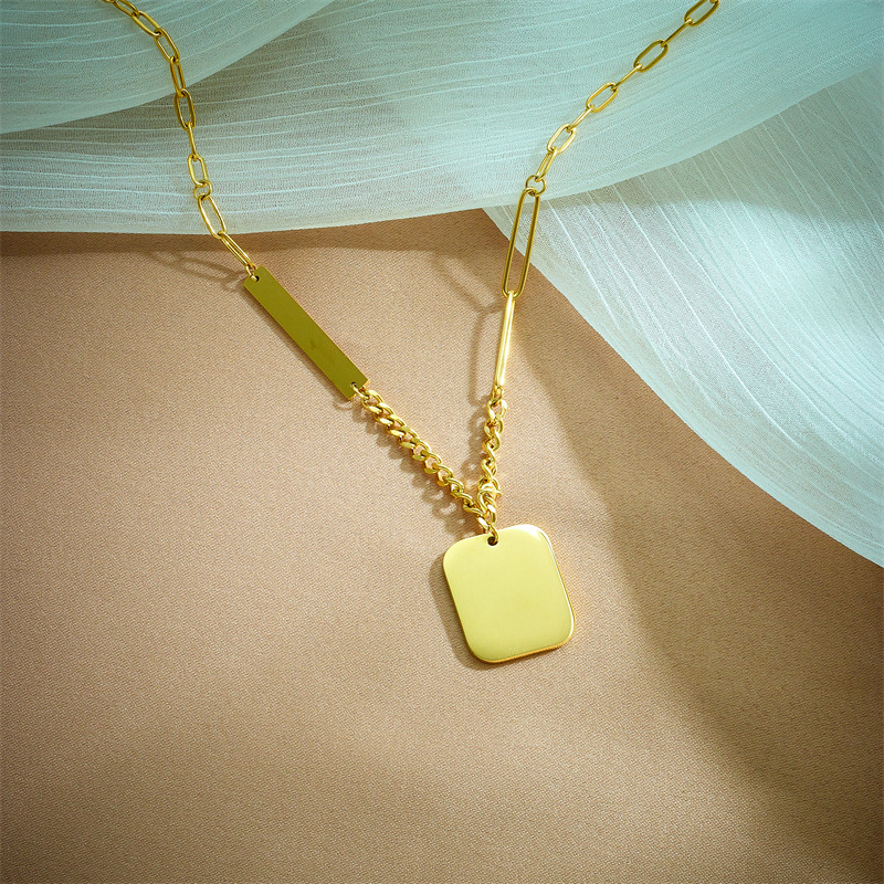 European and American fashion, niche, light luxury, high-end and simple square brand letter pendant, irregular chain metal cold style necklace Specification drawing