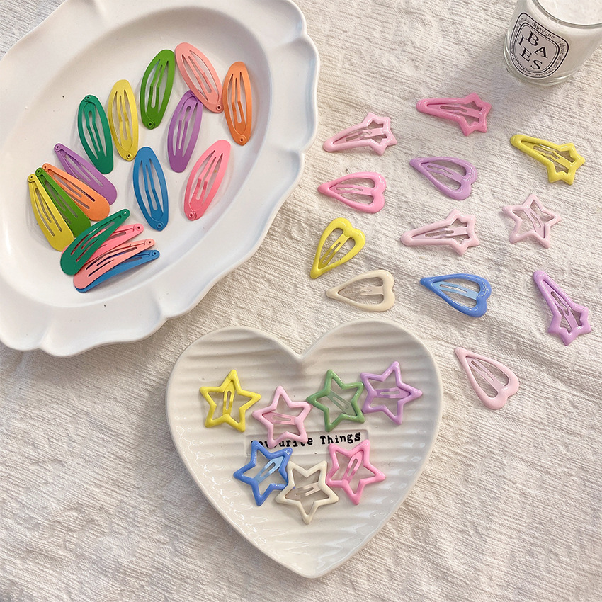 ins girl candy-colored BB clips headwear, hair clips, luminous side bangs clips, forehead clippers, hair clips and hair accessories Application Scenario