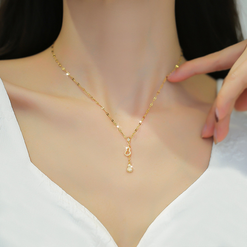【 Titanium Steel 】 Micro-studded small gourd necklace for women, 2021 new style collarbone chain, light luxury and niche design sense details Picture